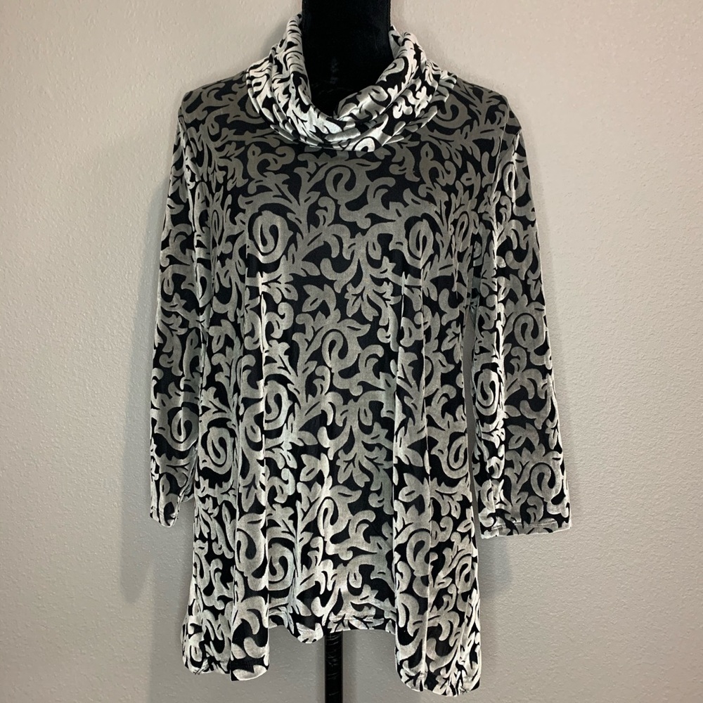 Patterned Blouse - image 1